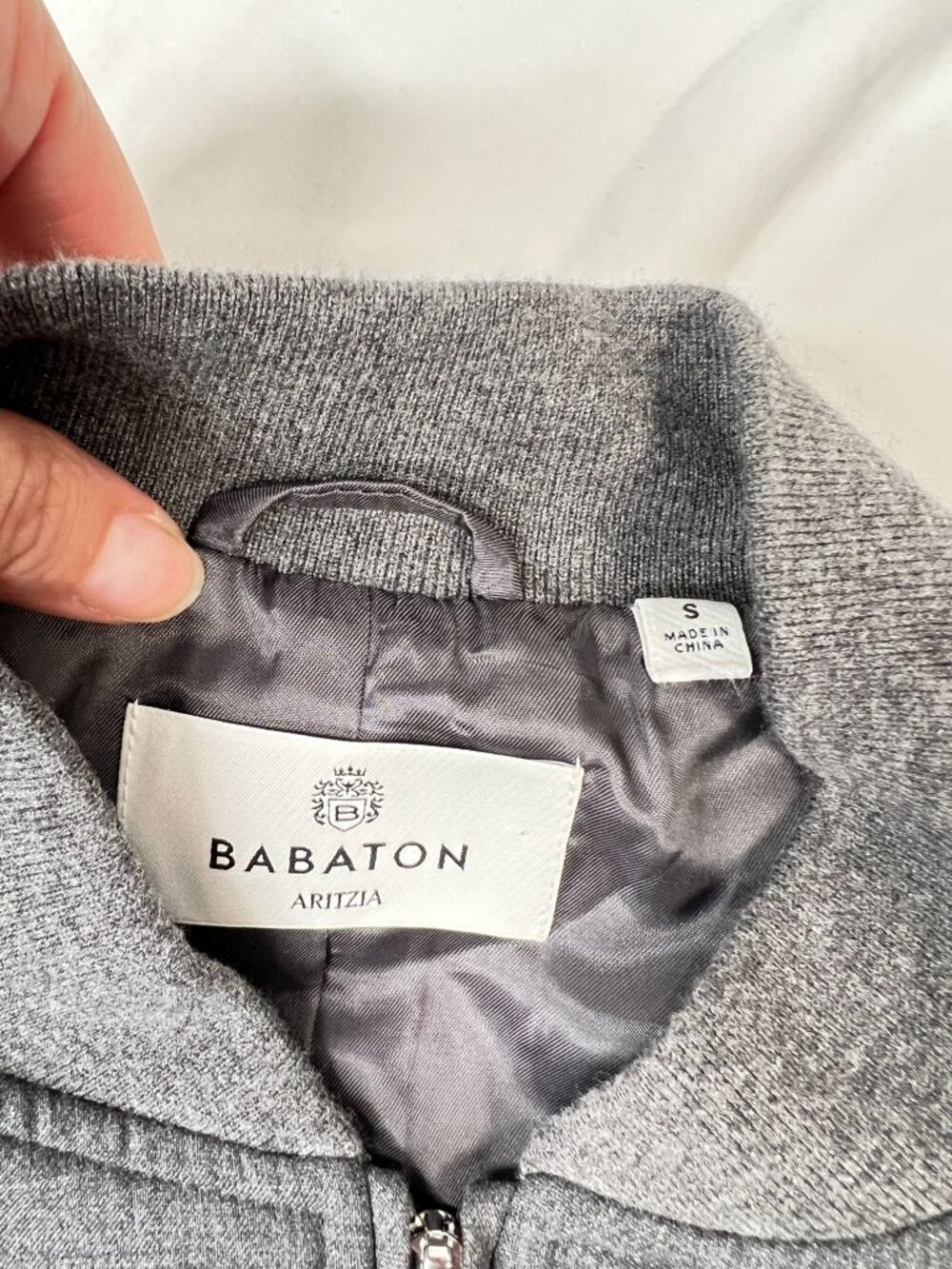 Babaton Aritzia Succession Bomber Jacket Cropped Gray Structured Small - Picture 3 of 16